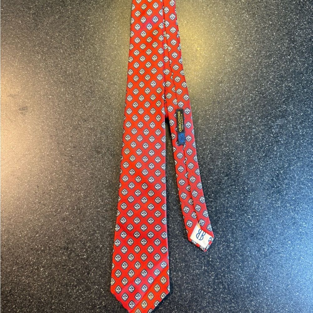 Bill Blass Red and Blue Geometric Tie